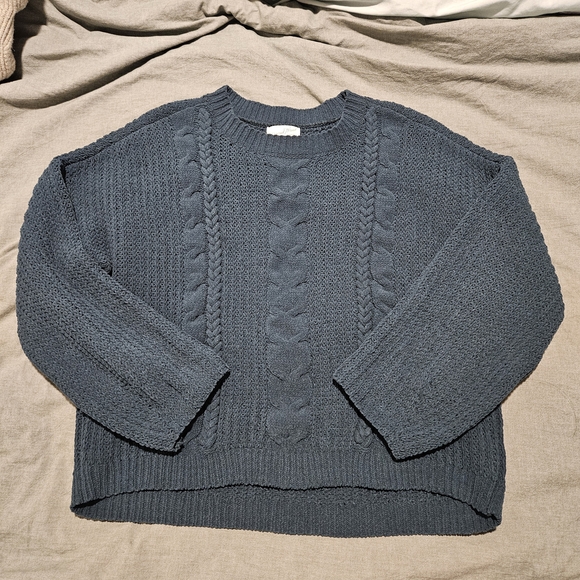 Dark Teal Green Chunky Cable Knit Sweater - Picture 2 of 7